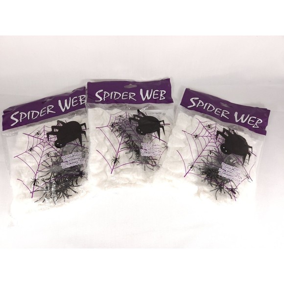Lot of 3 bags of stretch spider web with spiders from Fun World super stretch - Picture 1 of 5